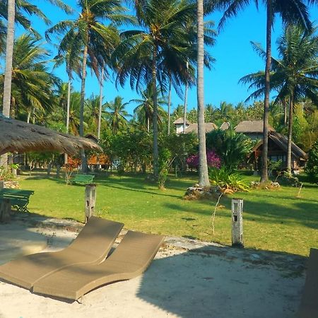 Ary'S Lagoon Bungalow & Hotel Karimunjawa Kültér fotó