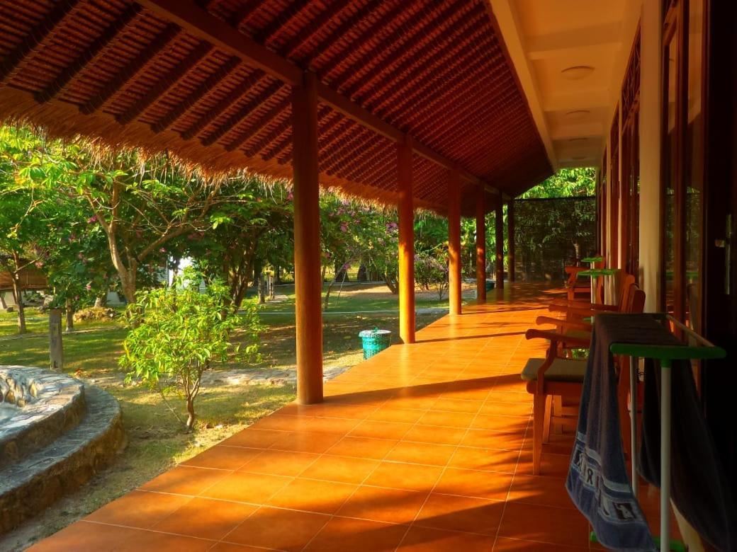 Ary'S Lagoon Bungalow & Hotel Karimunjawa Kültér fotó